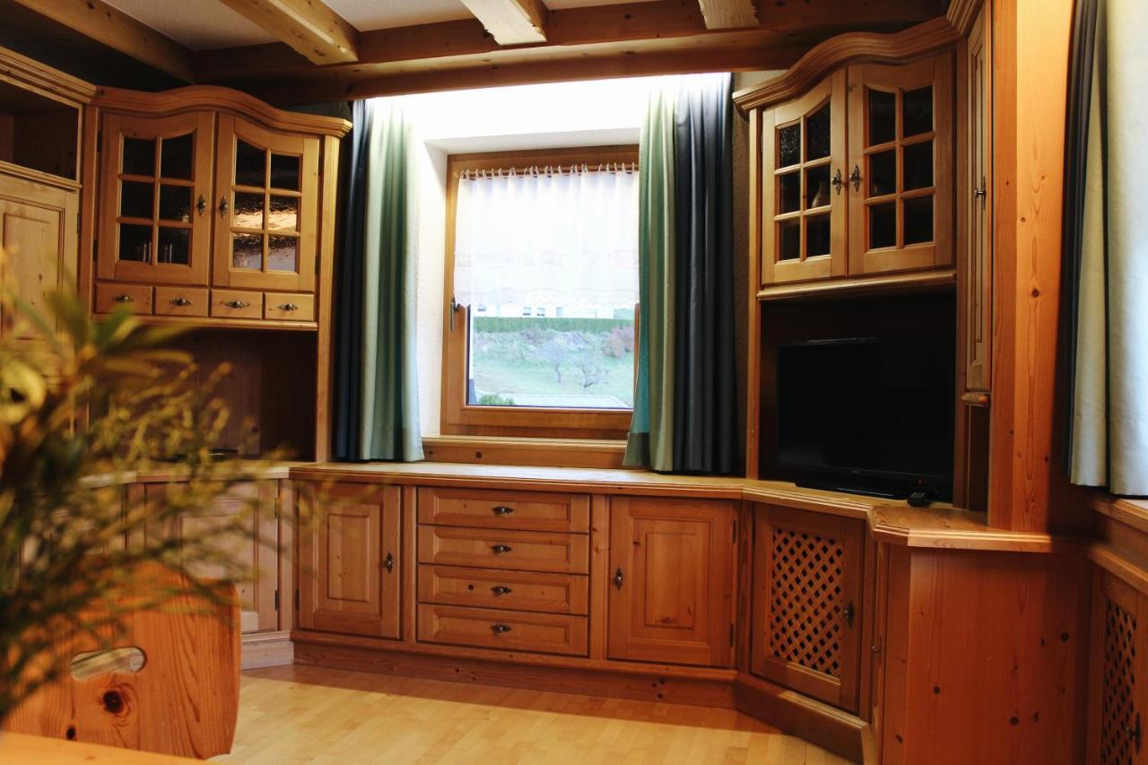 Appartement Pitztal-Hochzeiger Inclusive Pitztal-Sommer Card Jerzens Bagian luar foto